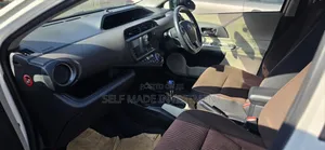 Toyota Aqua 2016 White