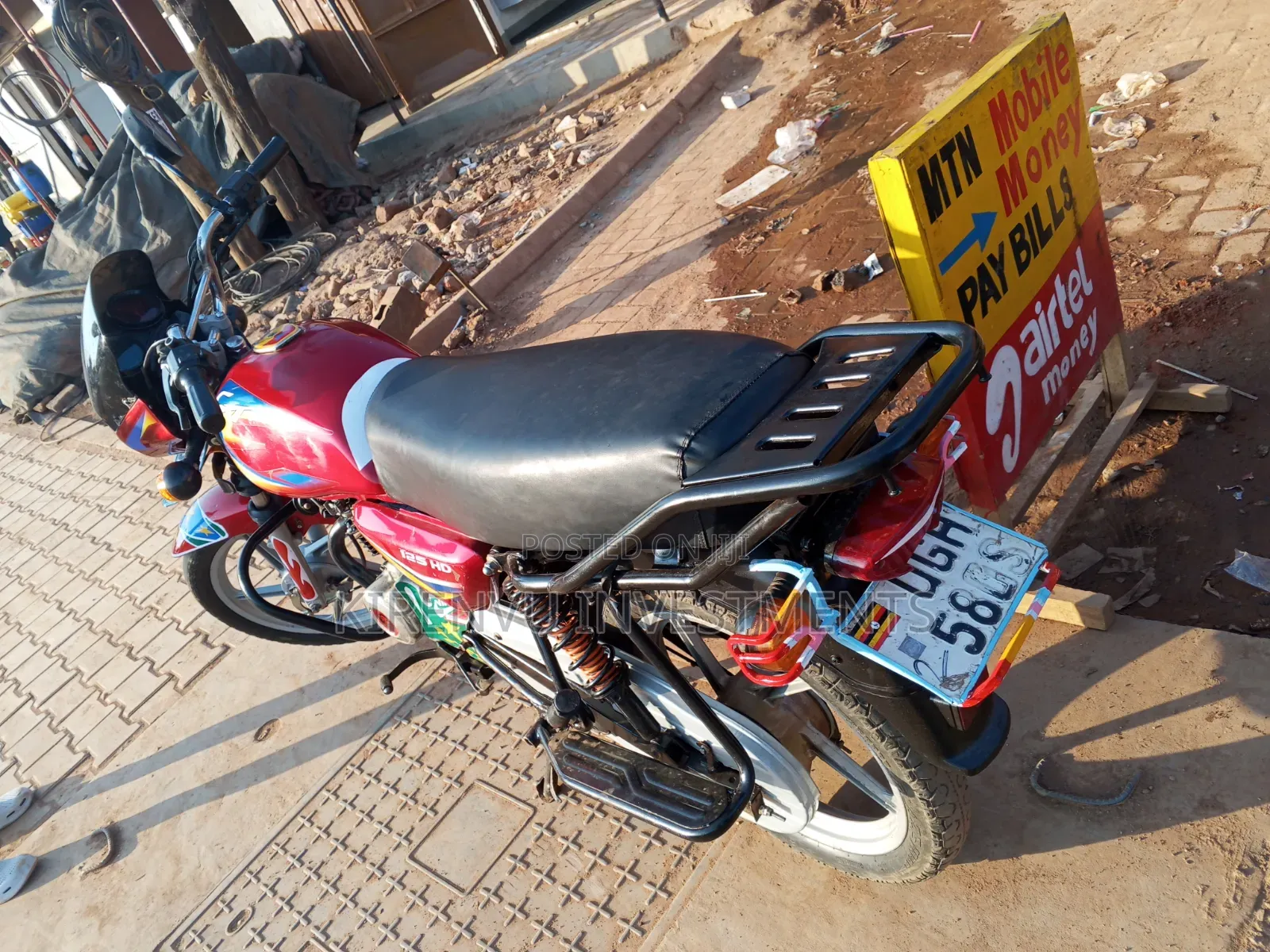 Bajaj Boxer 125 2023 Red