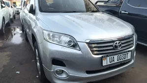 Toyota Vanguard 2010 Silver
