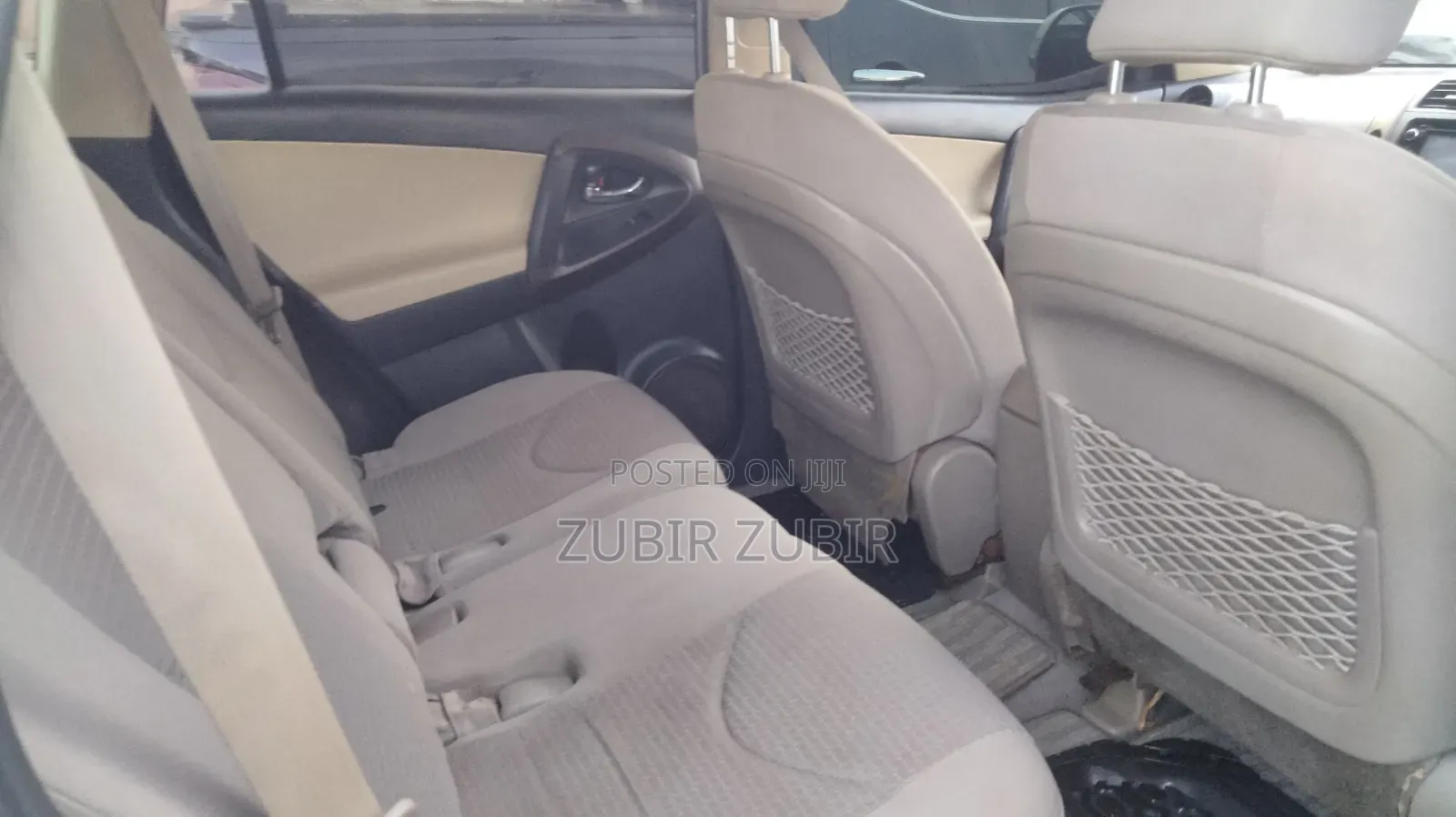 Toyota Vanguard 2010 Silver