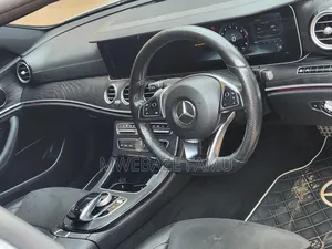 Mercedes-Benz E200 2016