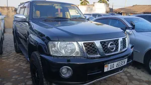 Nissan Patrol 2012 Black
