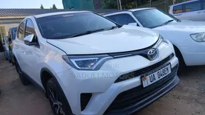 Toyota RAV4 2017 White
