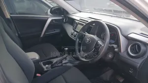 Toyota RAV4 2017 White