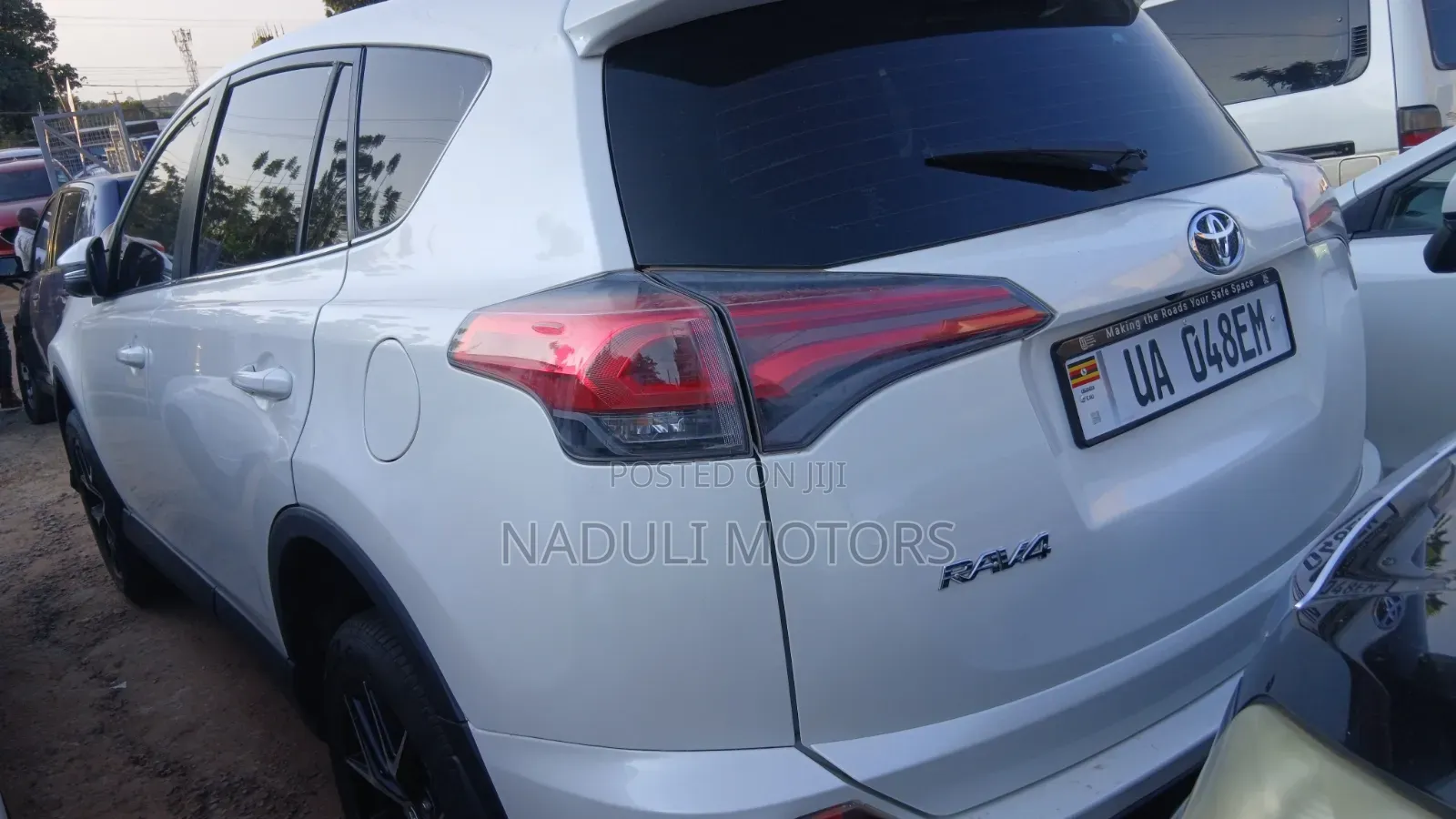 Toyota RAV4 2017 White