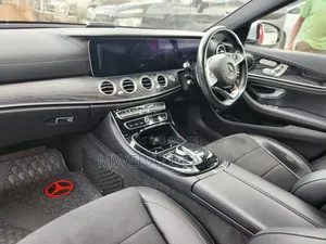 Mercedes-Benz E200 2017