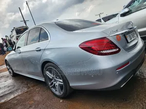 Mercedes-Benz E200 2017