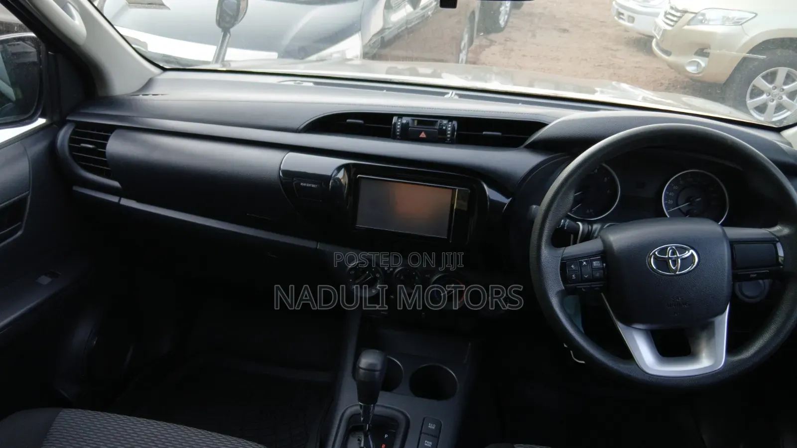 Toyota Hilux 2017 Black