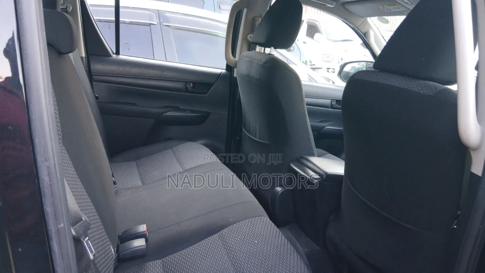 Toyota Hilux 2017 Black