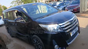 Toyota Noah 2016 Black
