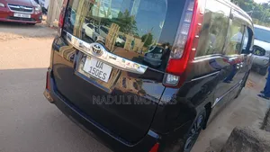 Toyota Noah 2016 Black