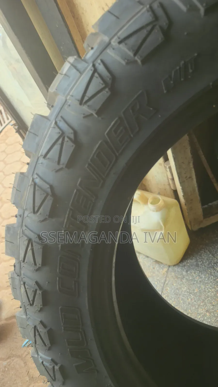 35x12.50r20 Lt Mud Contender