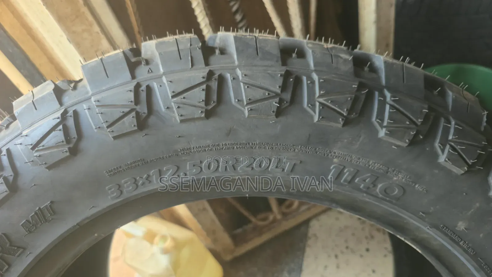 35x12.50r20 Lt Mud Contender