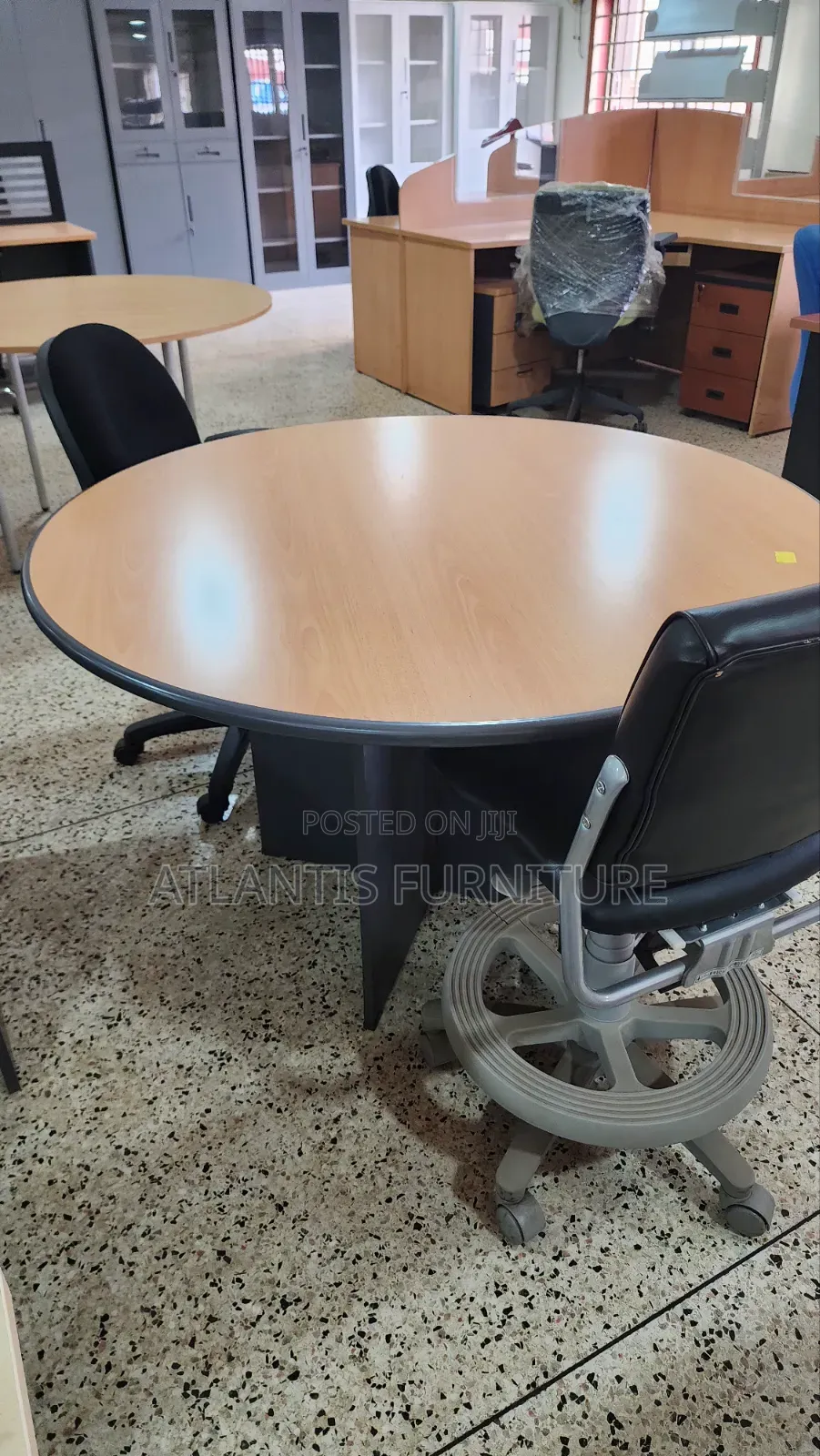 Big Round Conference Table Dack