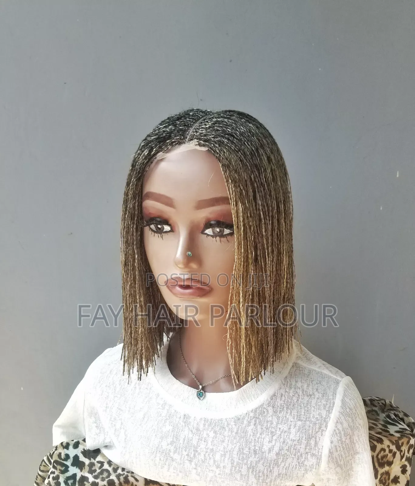 Short Classy Wigs. ( Blunt Cut Twists)