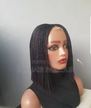 Short Classy Wigs. ( Blunt Cut Twists)