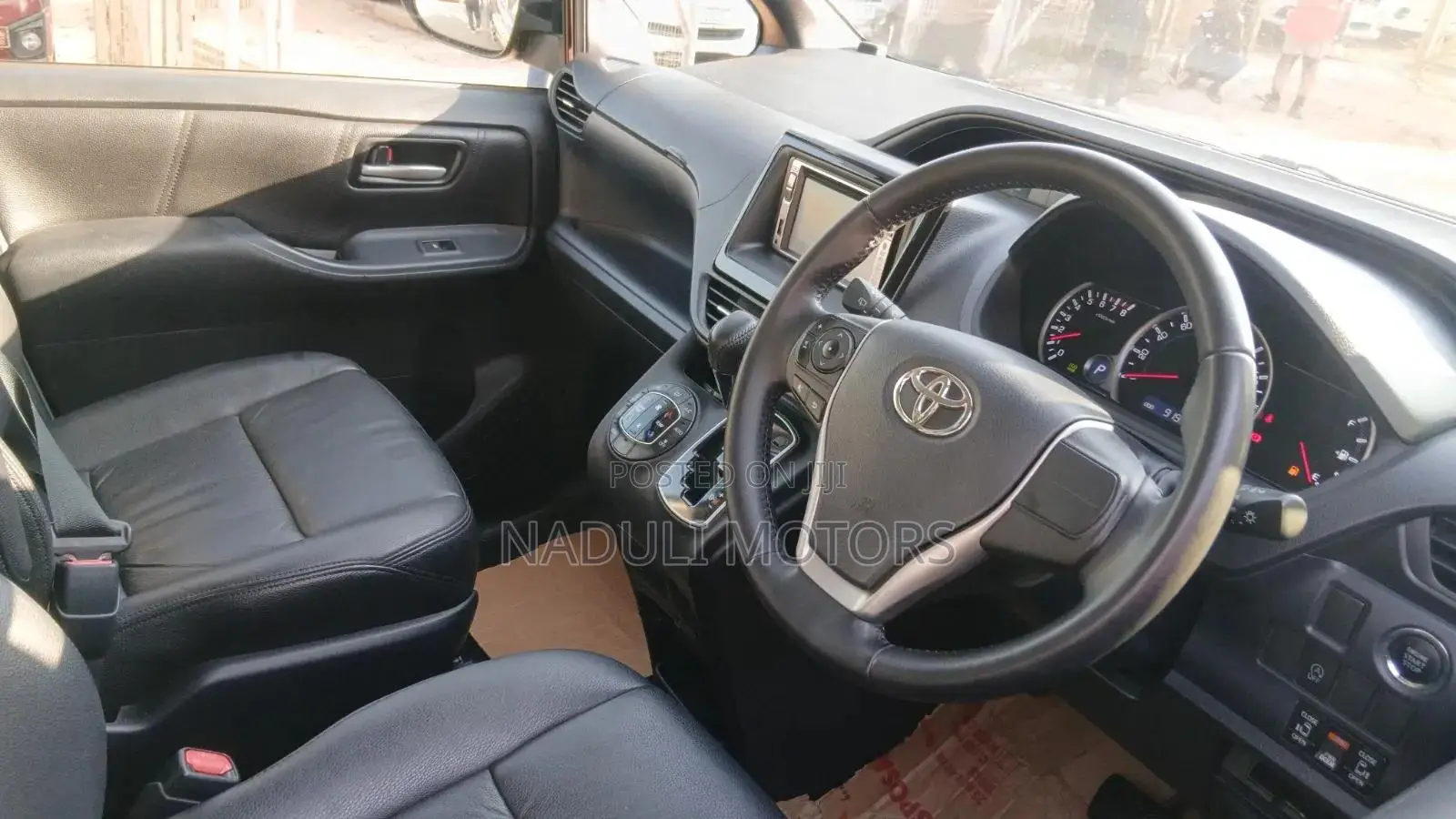 Toyota Noah 2016 Black