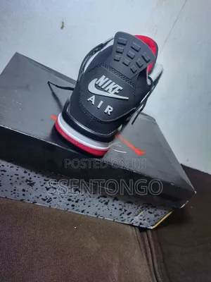 Jordan 4 Bred