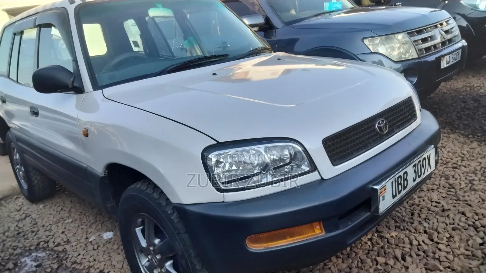 Toyota RAV4 1999 White