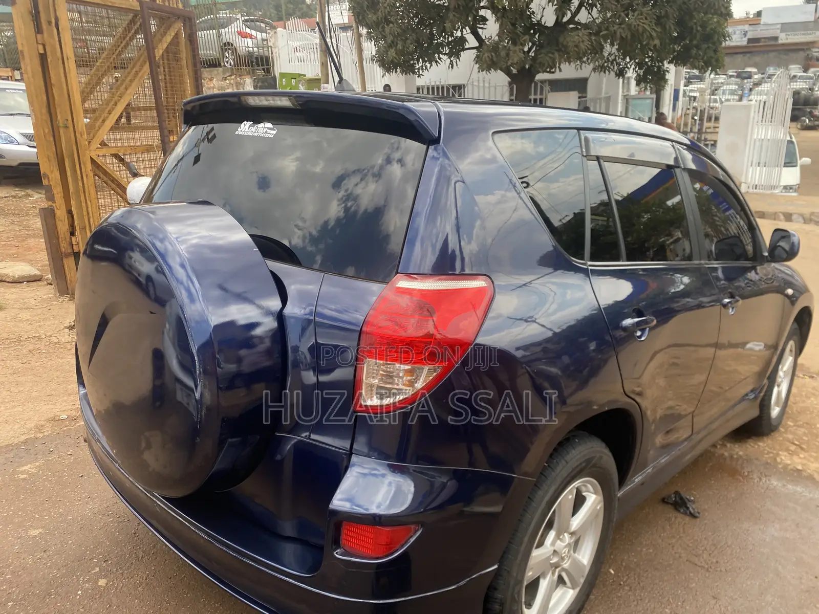 Toyota RAV4 2014 Blue