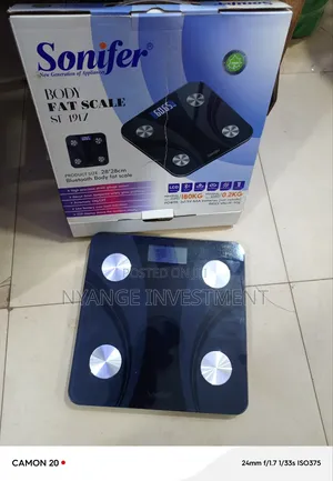 Sonifer Sf-1917 Body Fat Scale With a Maximum Capacity of 180kg.