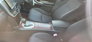 Toyota Premio 2012 Silver