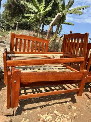 Solid Simple Beds