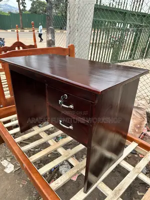 Solid Office Table