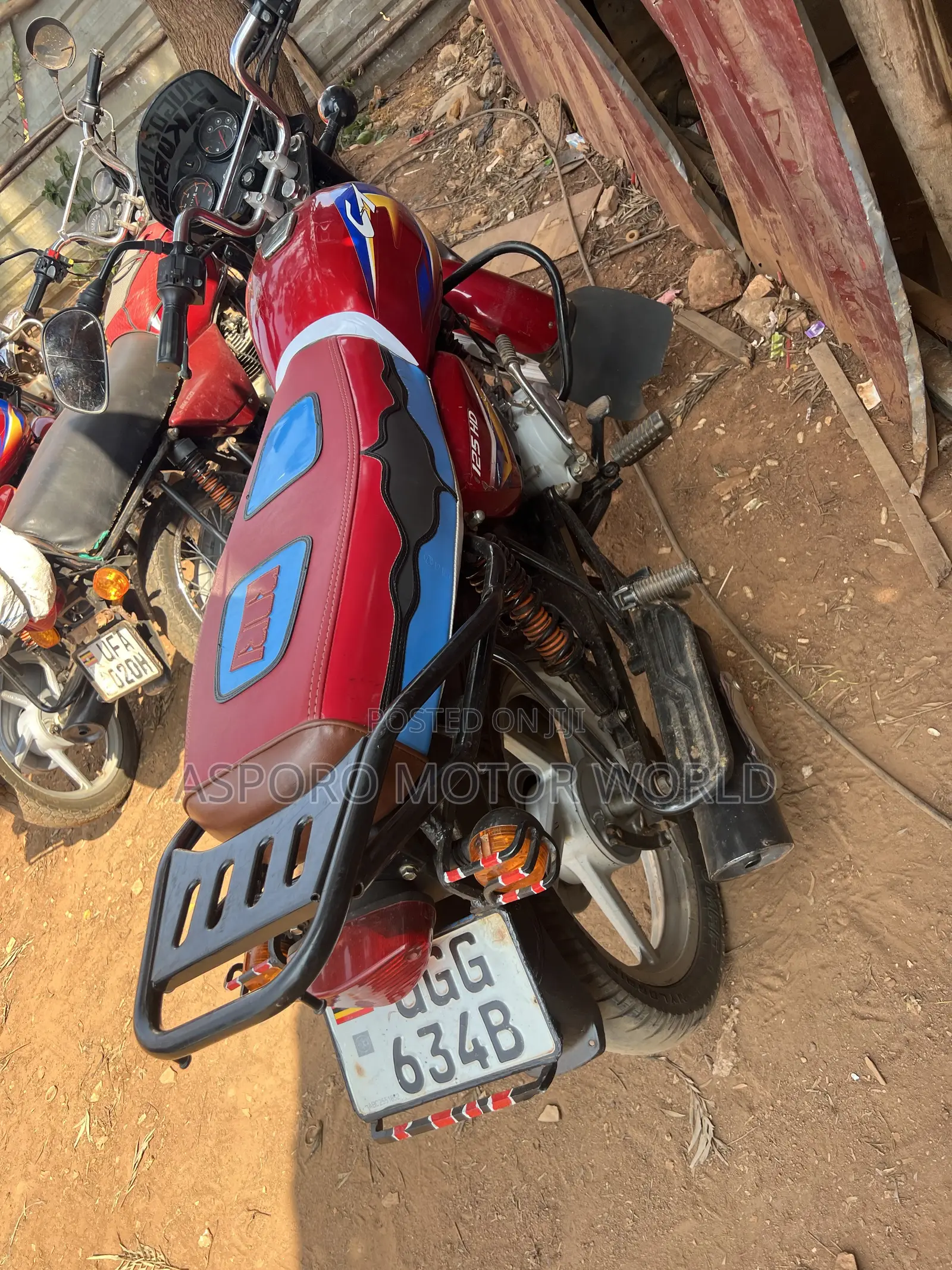 Bajaj CT 125X 2024 Red