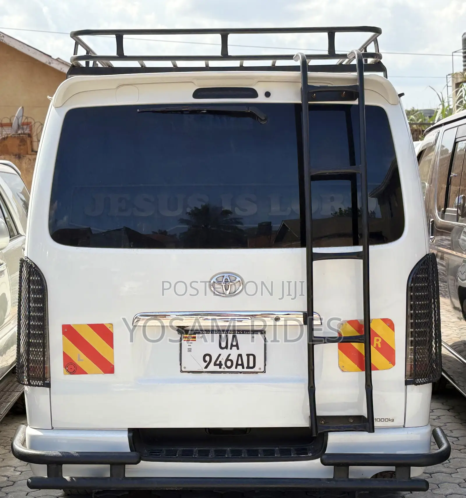 Toyota HiAce 2012 White