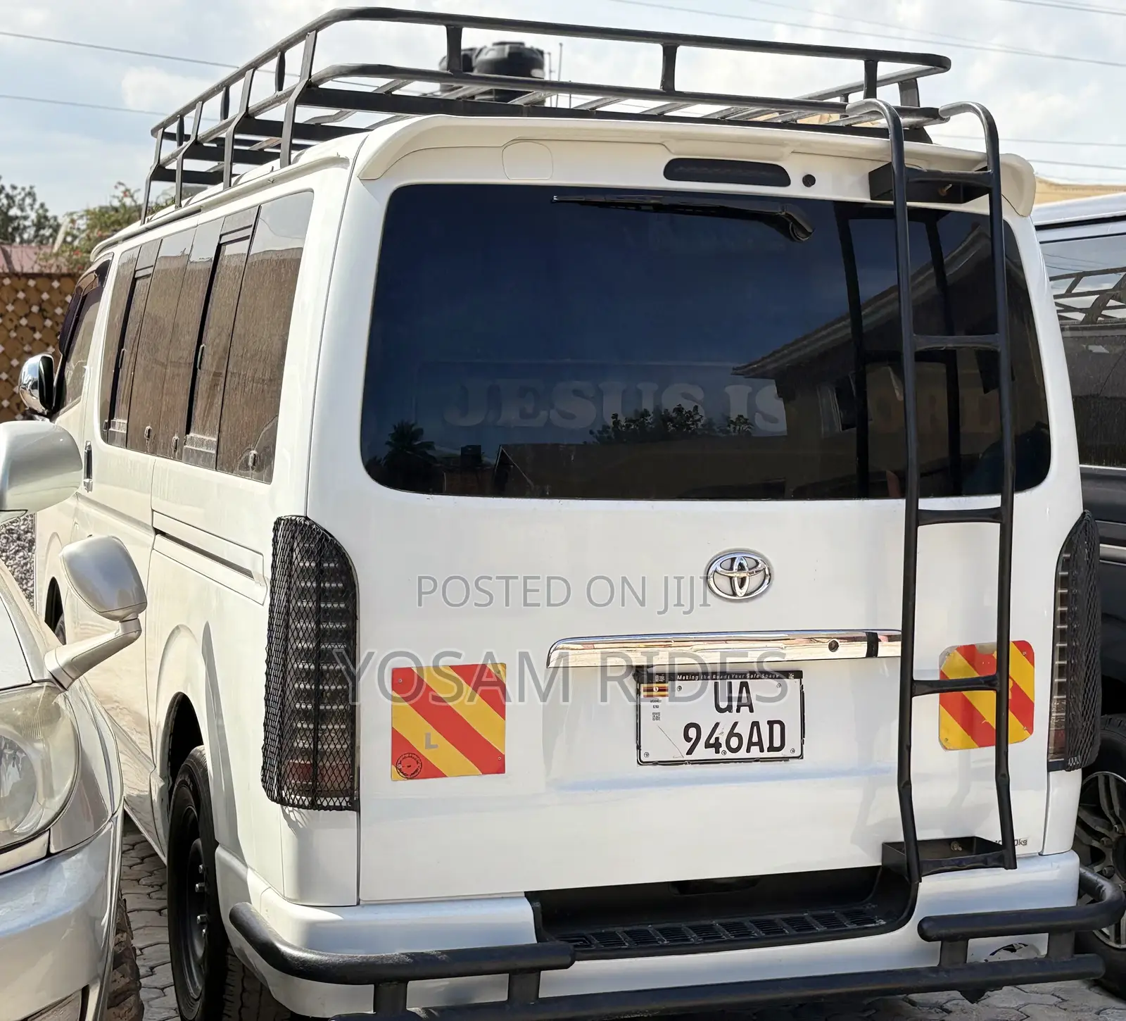 Toyota HiAce 2012 White