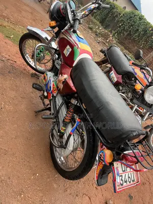Bajaj Boxer 100 2022 Red