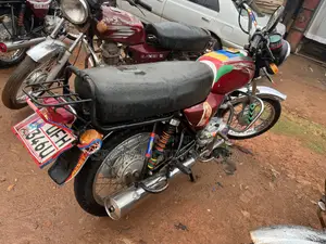 Bajaj Boxer 100 2022 Red