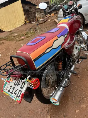 Bajaj Boxer 100 2022 Red