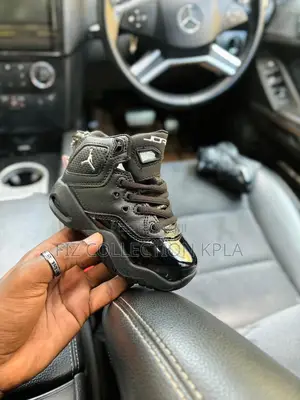 Jordan B’Loyal Triple Black Basketball Sneakers
