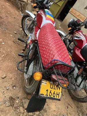 Bajaj Boxer 100 2020 Red