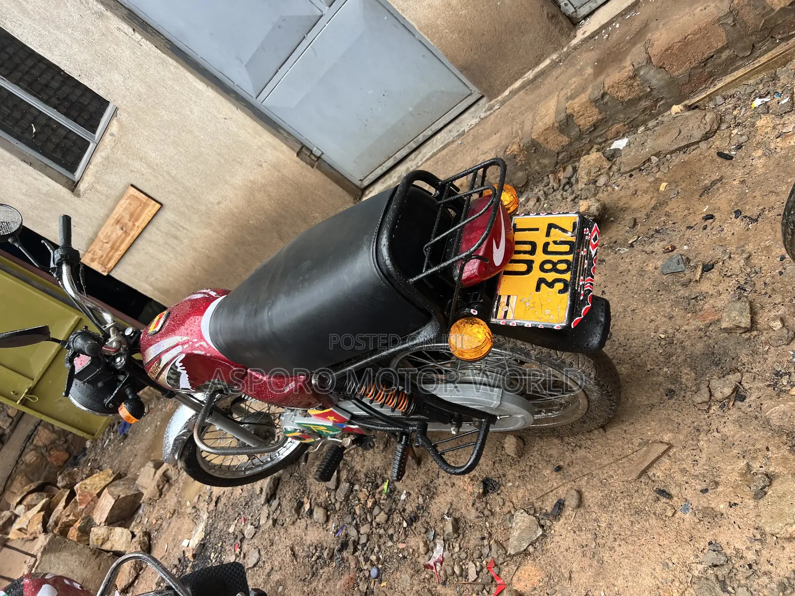 Bajaj Boxer 100 2020 Red