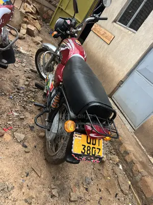 Bajaj Boxer 100 2020 Red