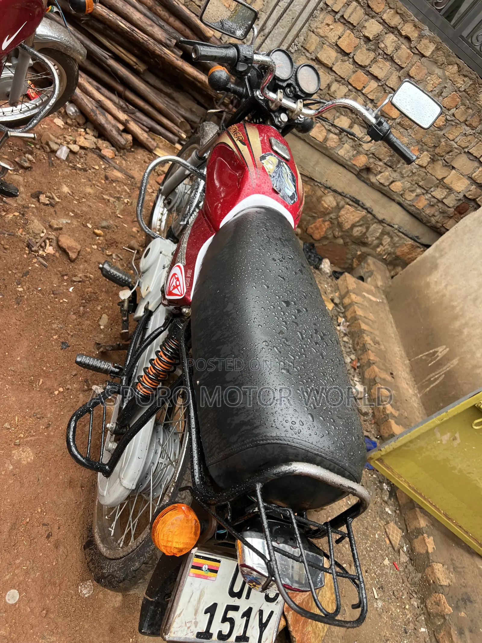 Bajaj Boxer 100 2022 Red