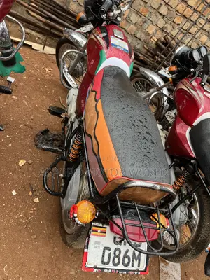 Bajaj Boxer 100 2022 Red