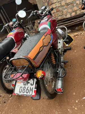 Bajaj Boxer 100 2022 Red