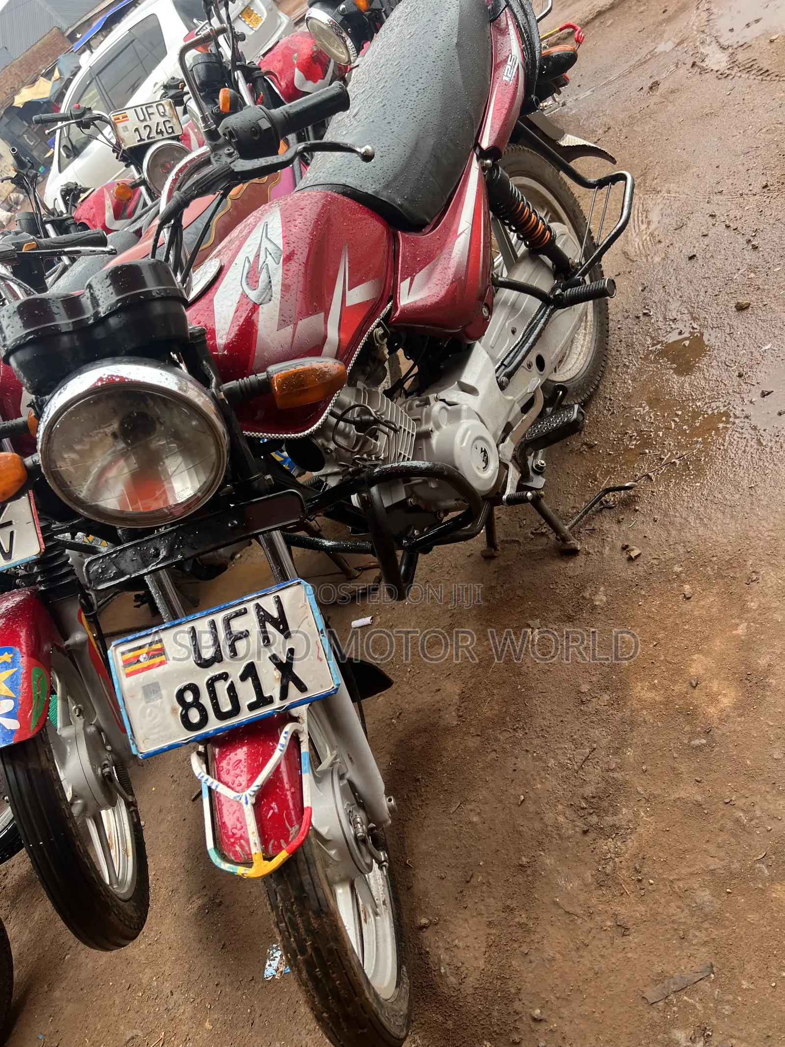 Bajaj Boxer 100 2022 Red