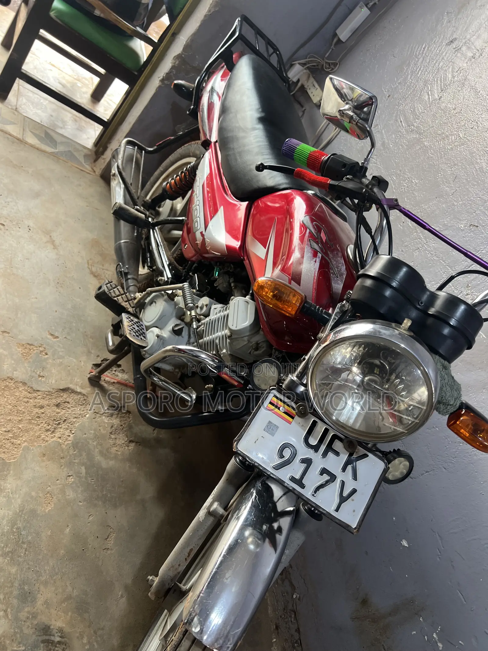 Bajaj CT 125X 2022 Red