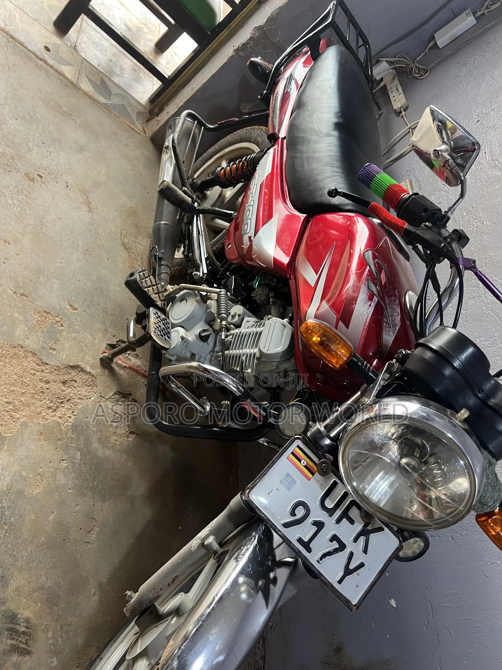 Bajaj CT 125X 2022 Red