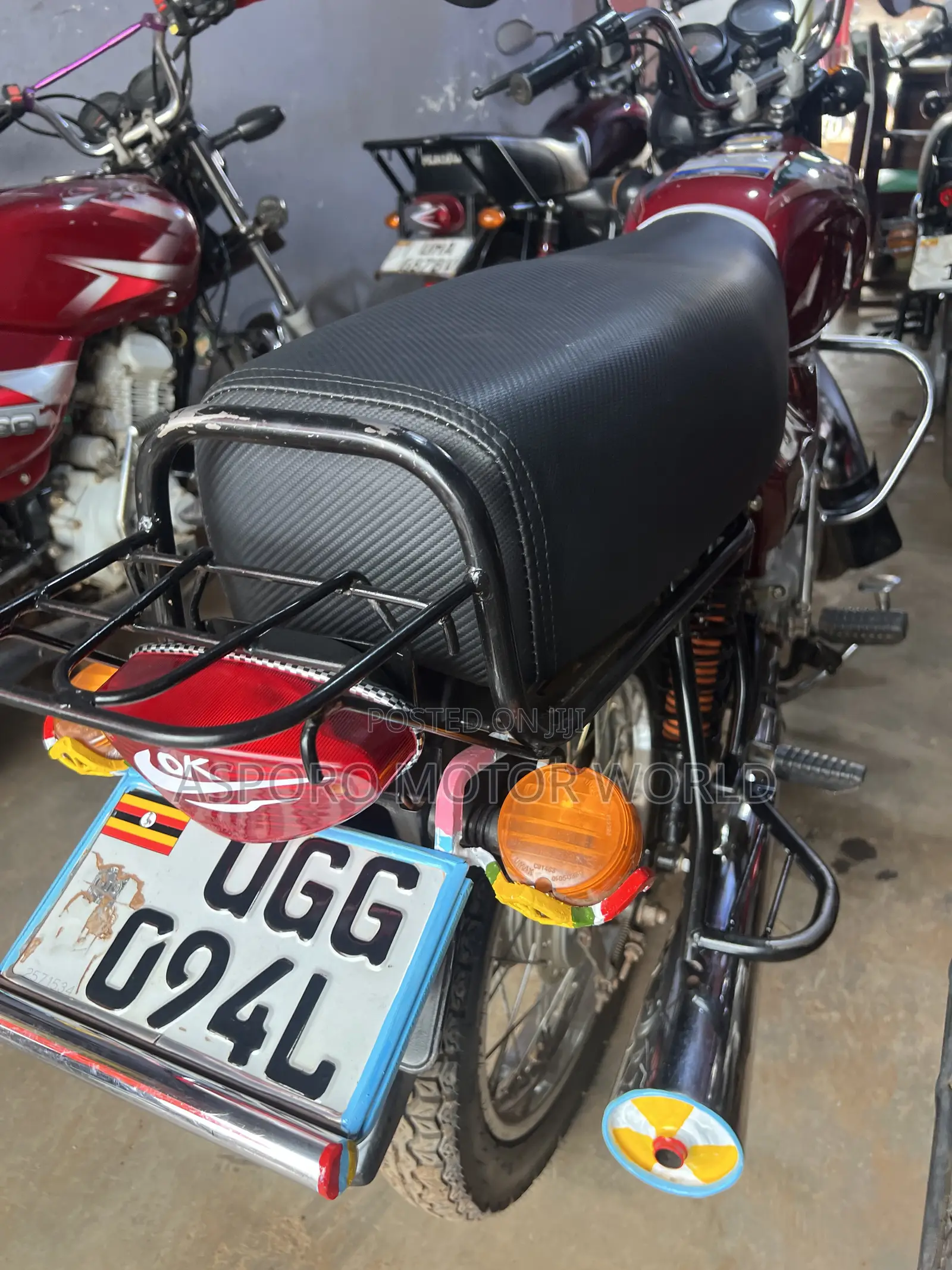 Bajaj Boxer 100 2024 Red