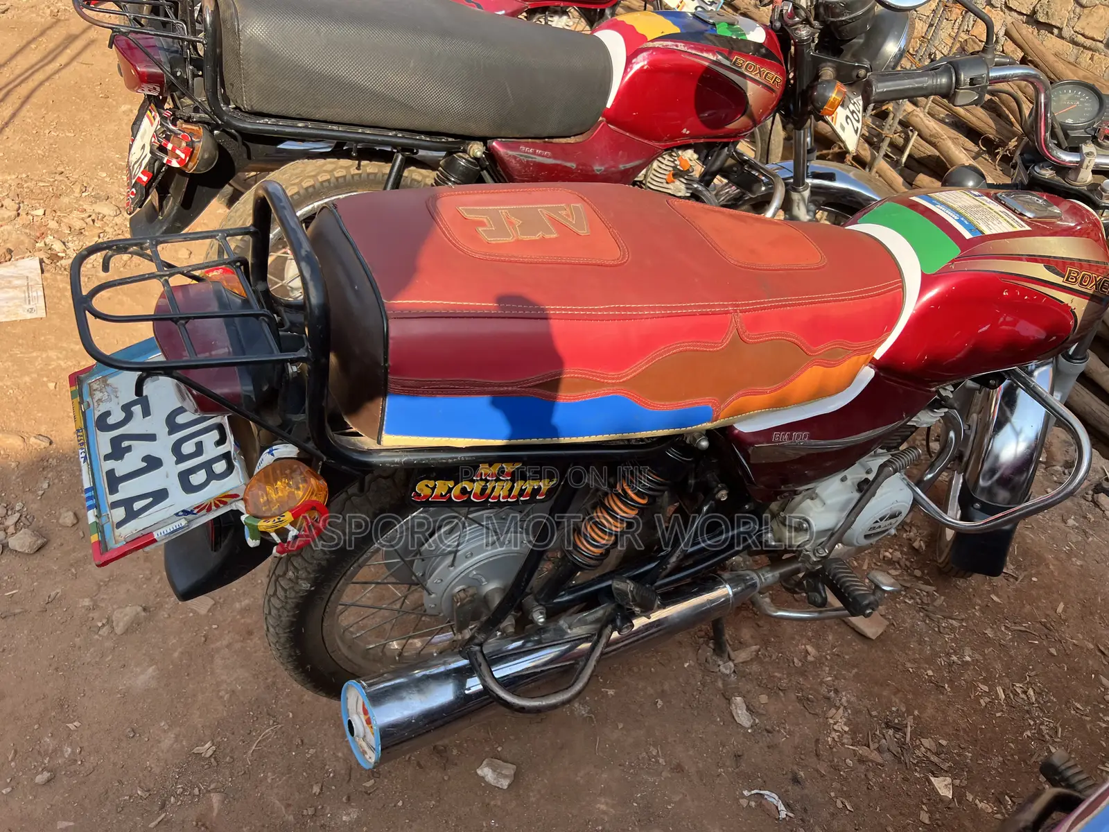Bajaj Boxer 100 2023 Red