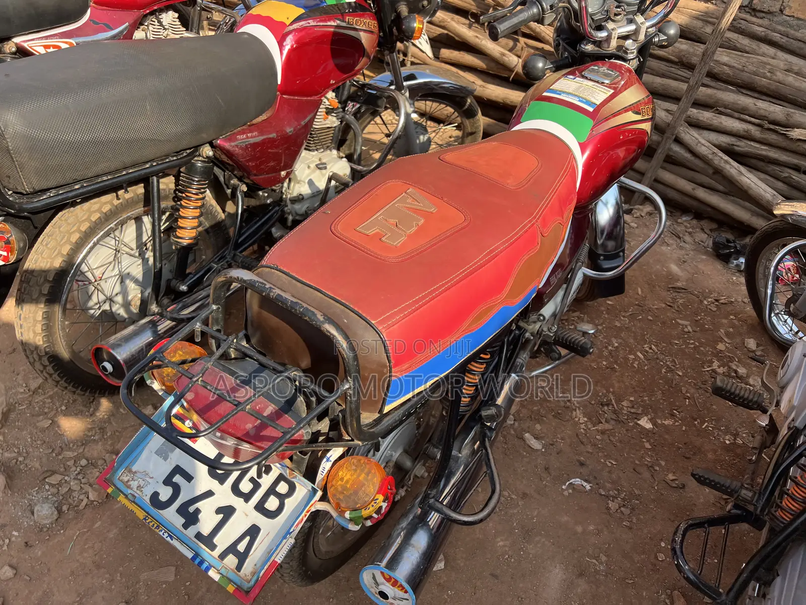 Bajaj Boxer 100 2023 Red