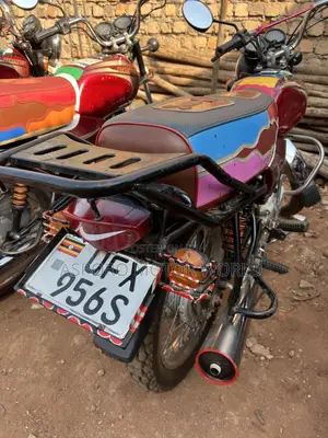 Bajaj Boxer 100 2023 Red