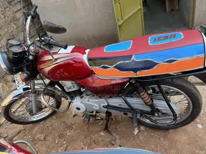 Bajaj Boxer 100 2023 Red