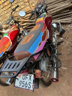 Bajaj Boxer 100 2023 Red